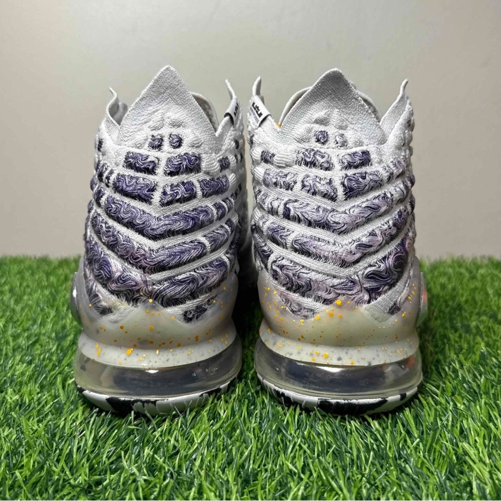 Nike LeBron 17 XVII x NBA 2K20 2K Playoffs Gamer Exclusive - Picture 6 of 13